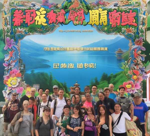 探秘昆明五日游,滇池风光与彩云之南之旅揭秘,旅游胜地,旅游团,第1张 探秘昆明五日游,滇池风光与彩云之南之旅揭秘,昆明旅游团五日游报价大揭秘,畅游彩云之南,体验滇池风光!,旅游胜地,旅游团,第1张